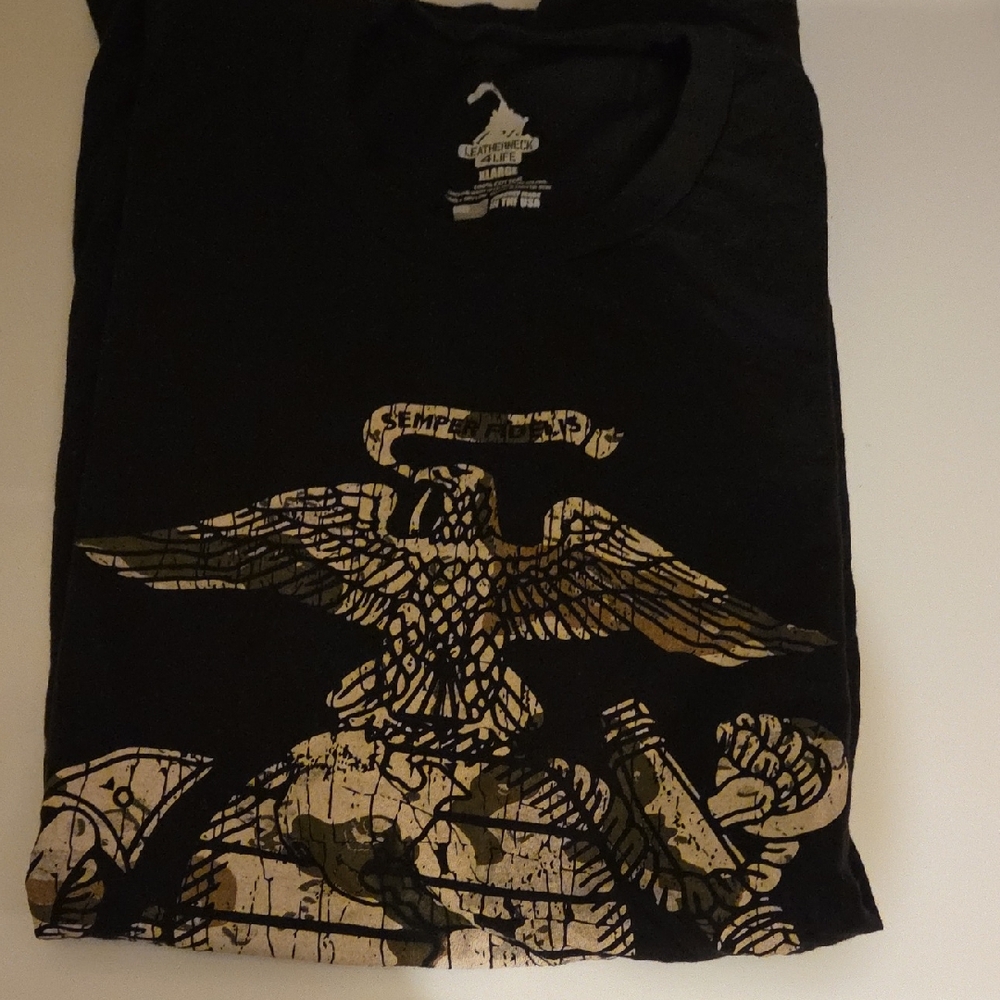 Black and Gold Eagle Graphic T-Shirt